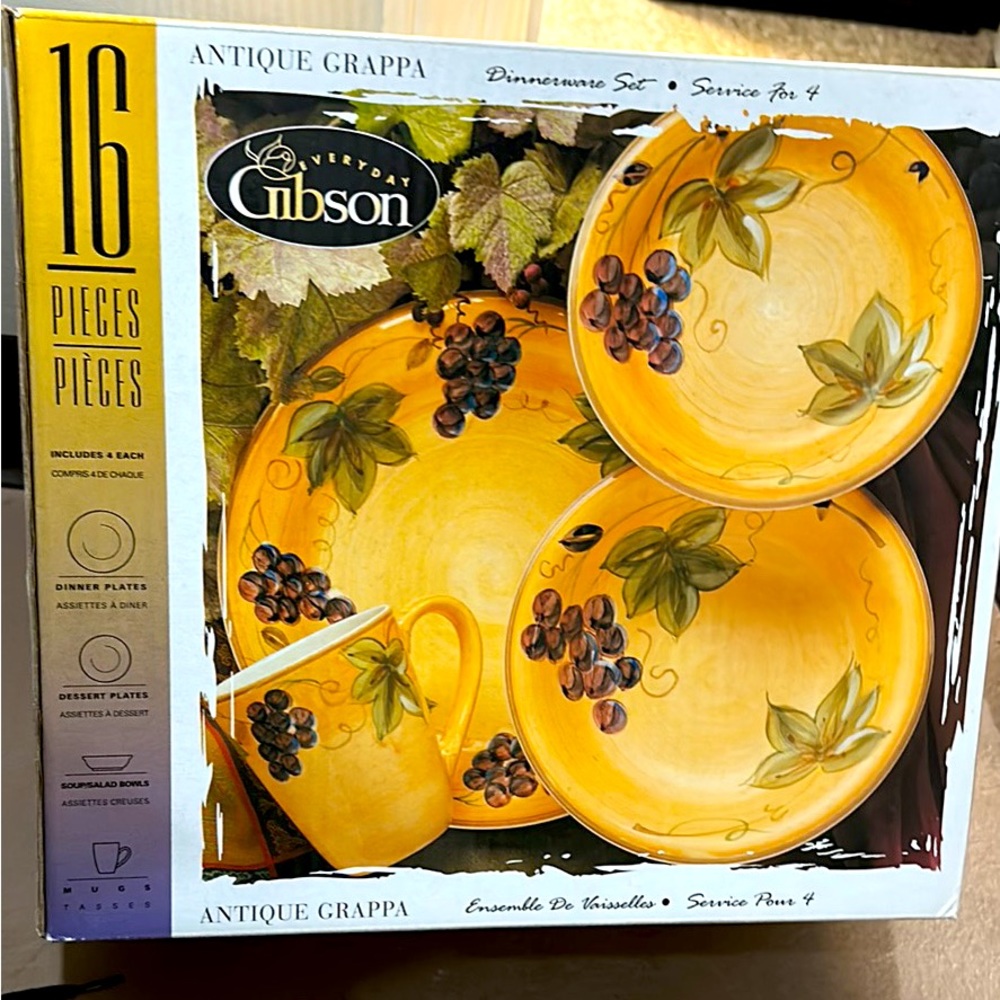 Hand Painted Antique Grappa Dinnerware Set
